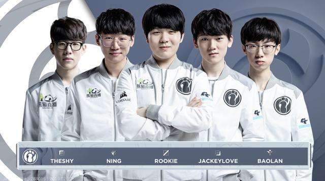 的线上与实 的线上与实